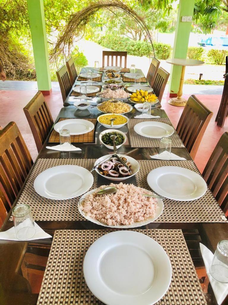 Serenity Lake Resort Yala Tissamaharama Kültér fotó