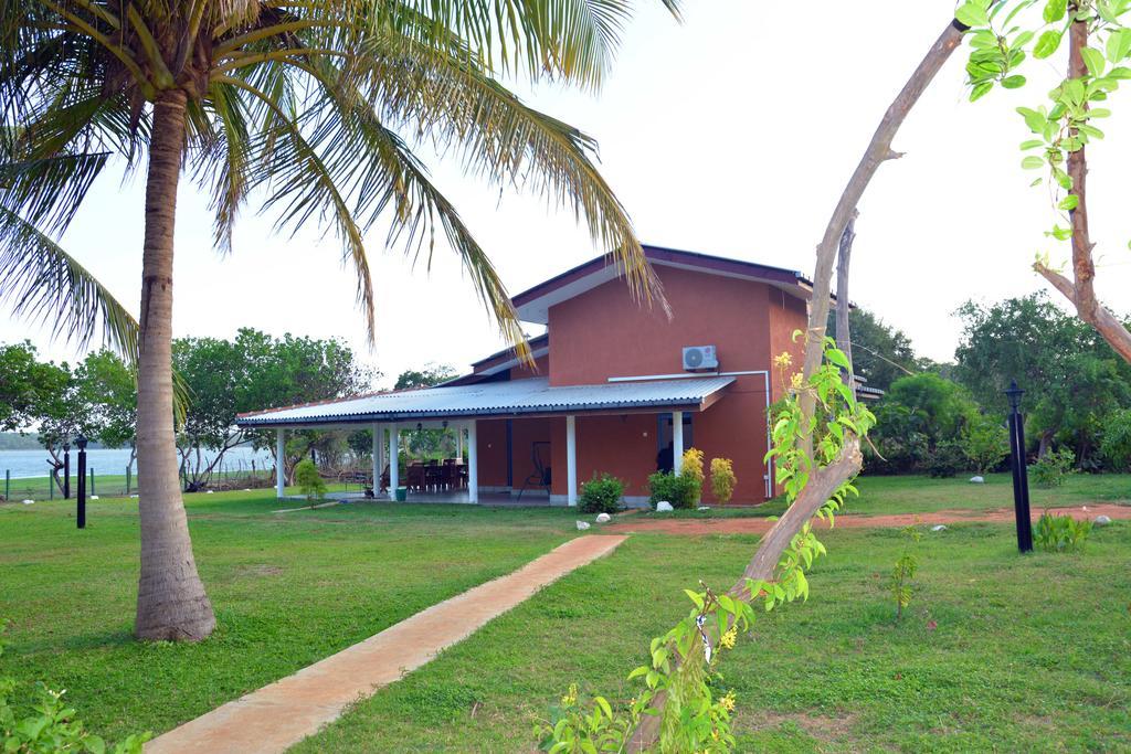 Serenity Lake Resort Yala Tissamaharama Kültér fotó