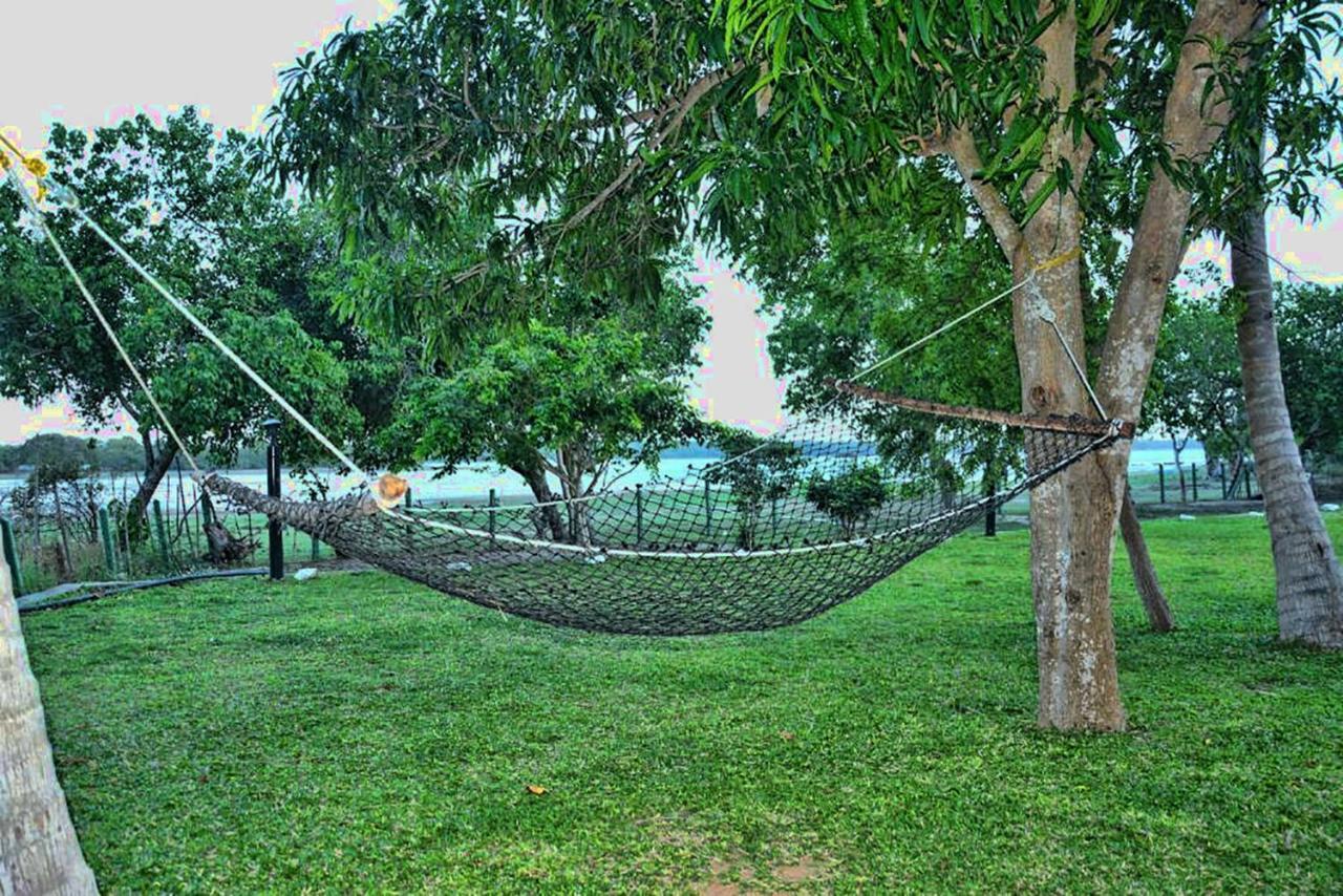 Serenity Lake Resort Yala Tissamaharama Kültér fotó